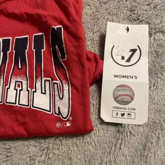 NWT St Louis Cardinals Women's Medium Red Short Sleeve Shirt - Picture 6 of 6